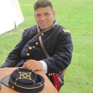 Meet your Posher, Damaso